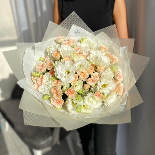 Bush roses with Eustoma