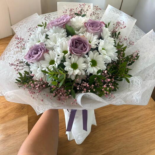 White Daisy and Lila Rose Bouquet