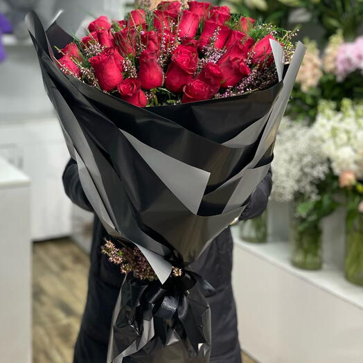 33 roses bouquet